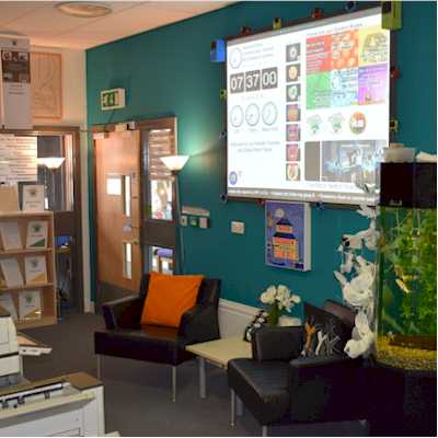 Simple digital signage for schools