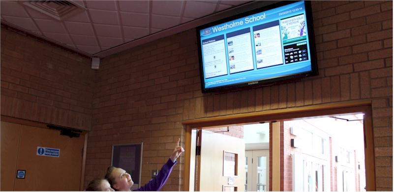 Digital signage solutions for schools